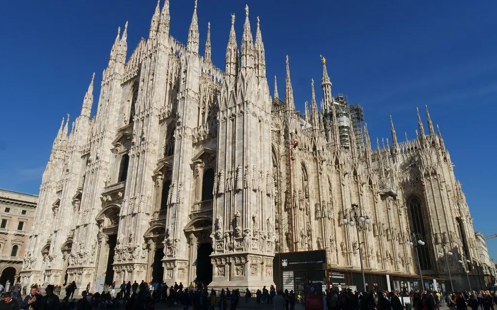Explore the stunning Gothic architecture of the Duomo di Milano, Italy's iconic cathedral